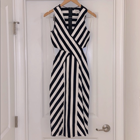 Tobi Dresses & Skirts - ✨HP✨ Tobi Black & White Striped Cutout Midi Dress
